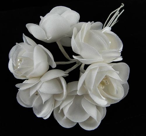 French Flowers - Rose Buds Bunch of 6 - Bridal Trim 009